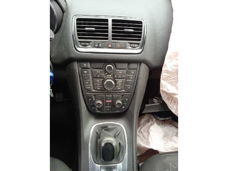 opel meriva b del año 2011