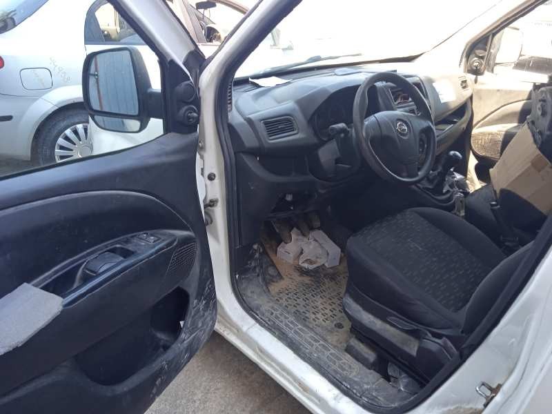 opel combo d del año 2014