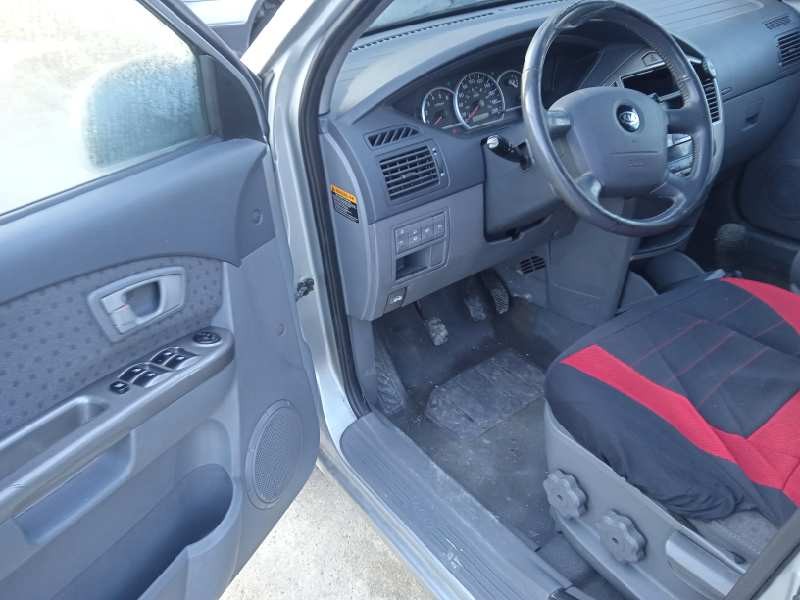 kia carens del año 2006