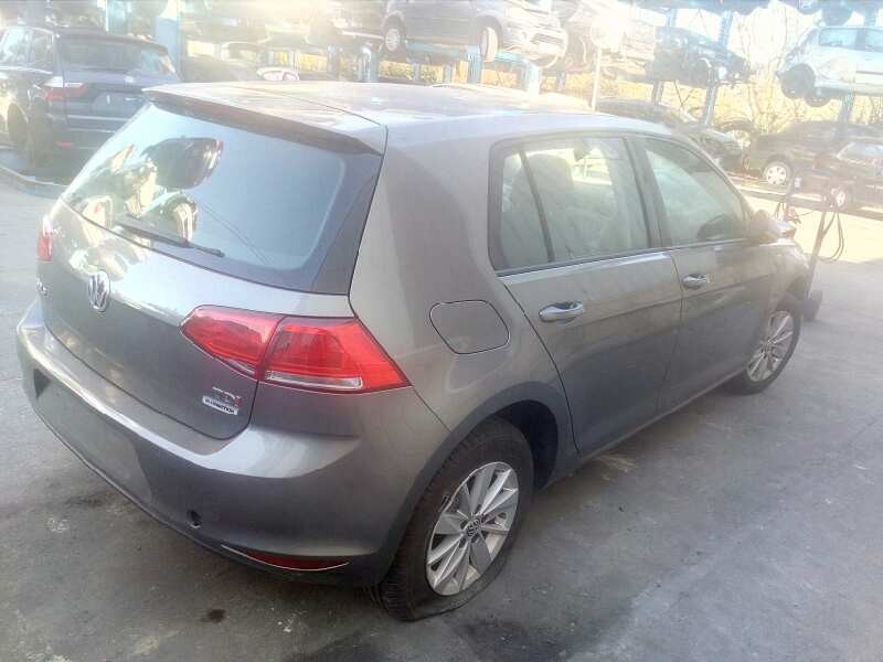 volkswagen golf vii lim. (5g1) del año 2015