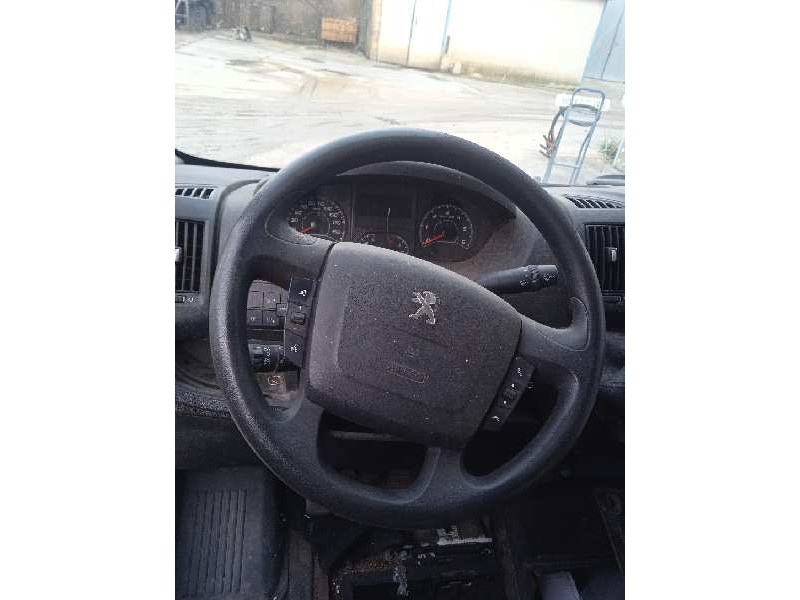 peugeot boxer furgón del año 2015