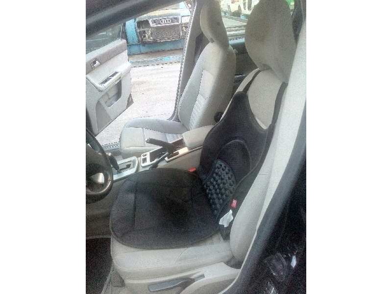 volvo v50 familiar del año 2008