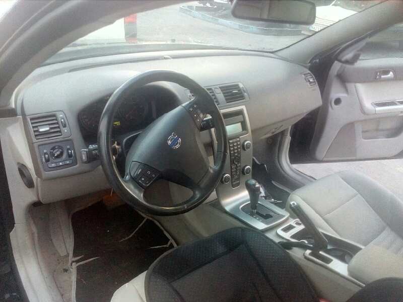 volvo v50 familiar del año 2008