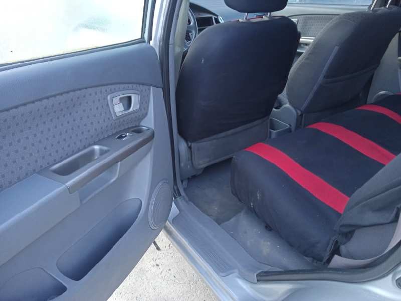 kia carens del año 2006