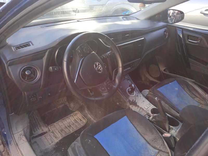 toyota auris touring sports (e18) del año 2017