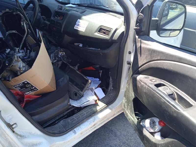 opel combo d del año 2014