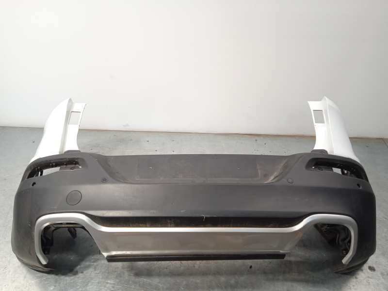 Recambio de paragolpes trasero para jeep cherokee limited 4wd referencia OEM IAM 68232316AD  