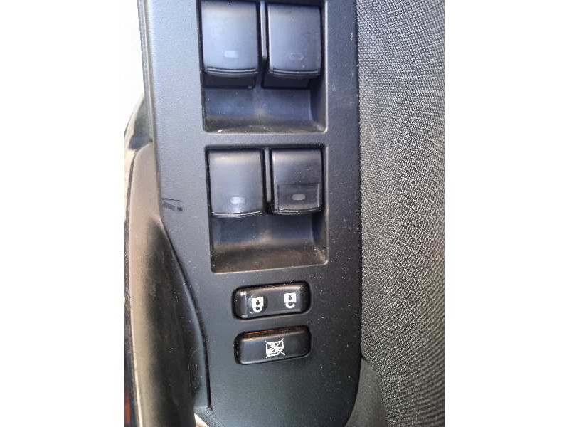 toyota auris touring sports (e18) del año 2017