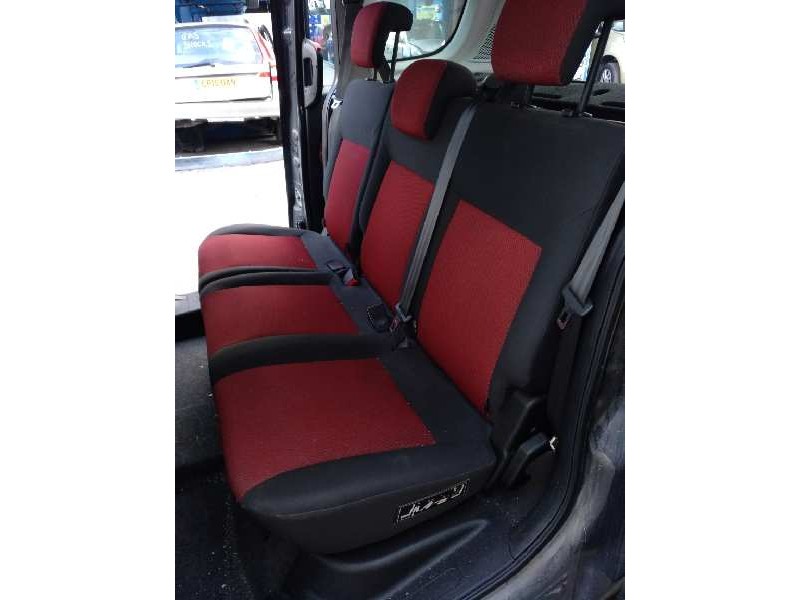 fiat doblo del año 2010