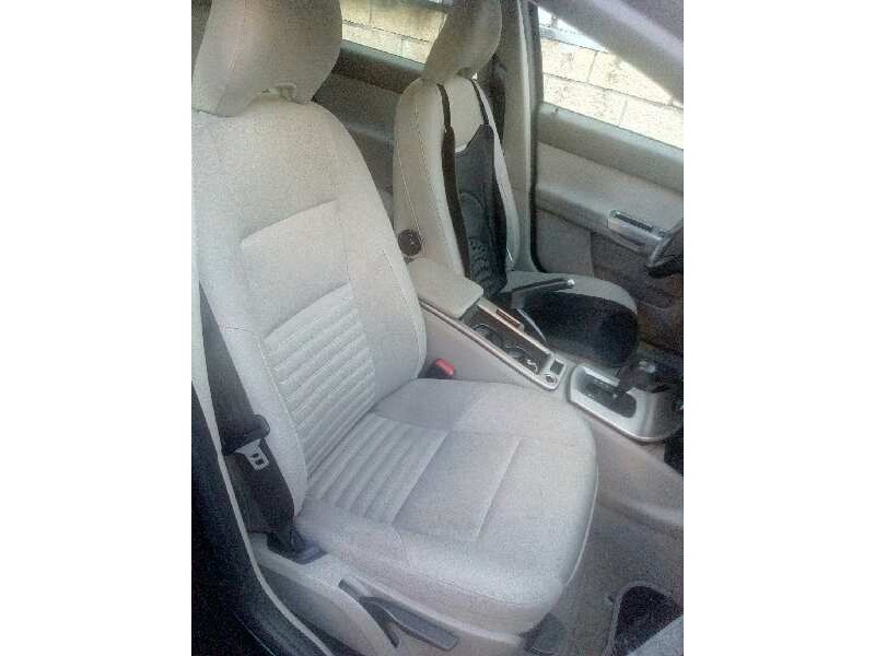 volvo v50 familiar del año 2008