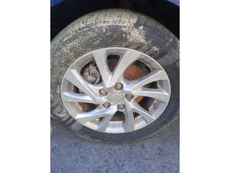 toyota auris touring sports (e18) del año 2017