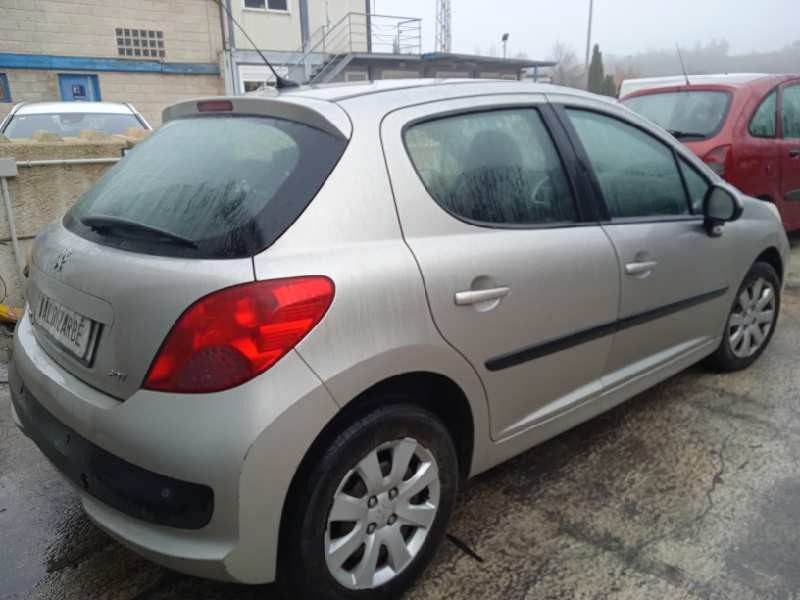 peugeot 207 del año 2008