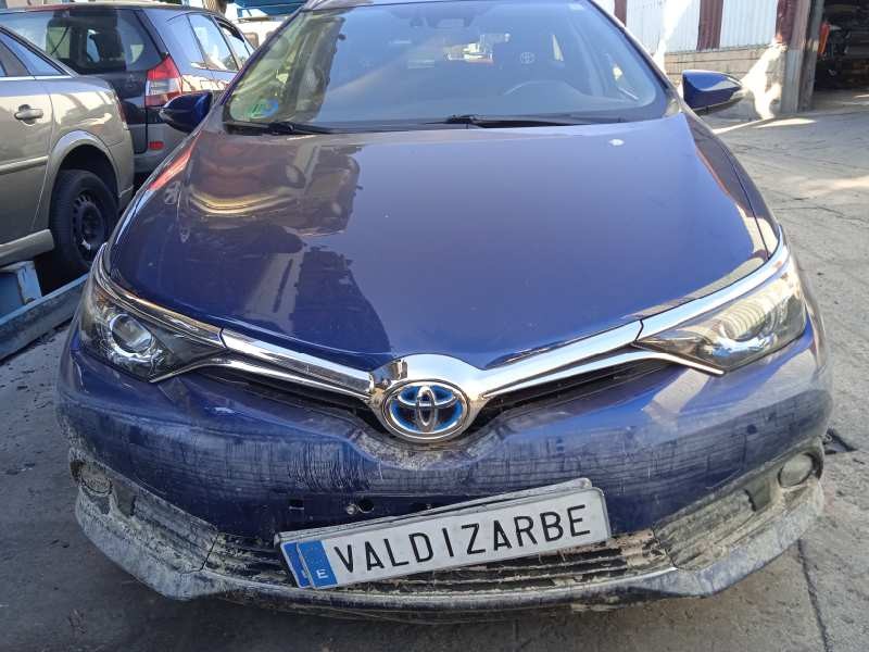 toyota auris touring sports (e18) del año 2017