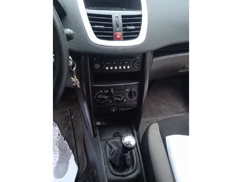 peugeot 207 del año 2008