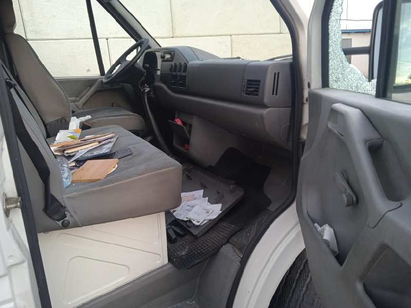 volkswagen lt caja cerrada / combi (mod. 1997) del año 2003