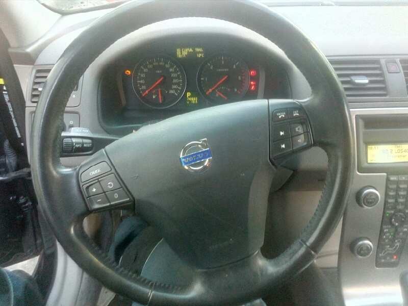 volvo v50 familiar del año 2008