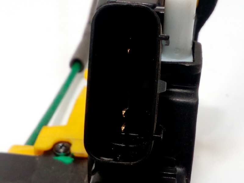 Recambio de cerradura puerta delantera derecha para hyundai i30 (gd) 1.6 crdi cat referencia OEM IAM 81320A6110  