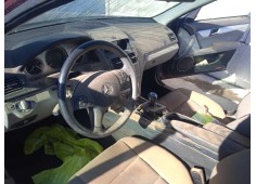 mercedes-benz clase c (w204) berlina del año 2008 2