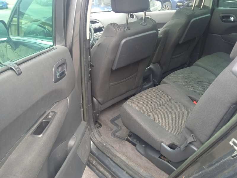 peugeot 5008 del año 2013