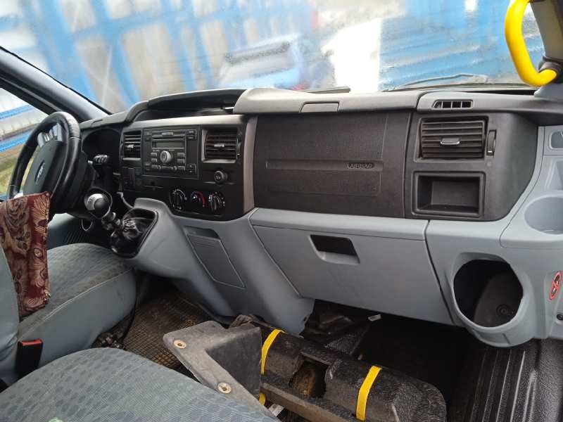 ford transit combi ´06 del año 2013