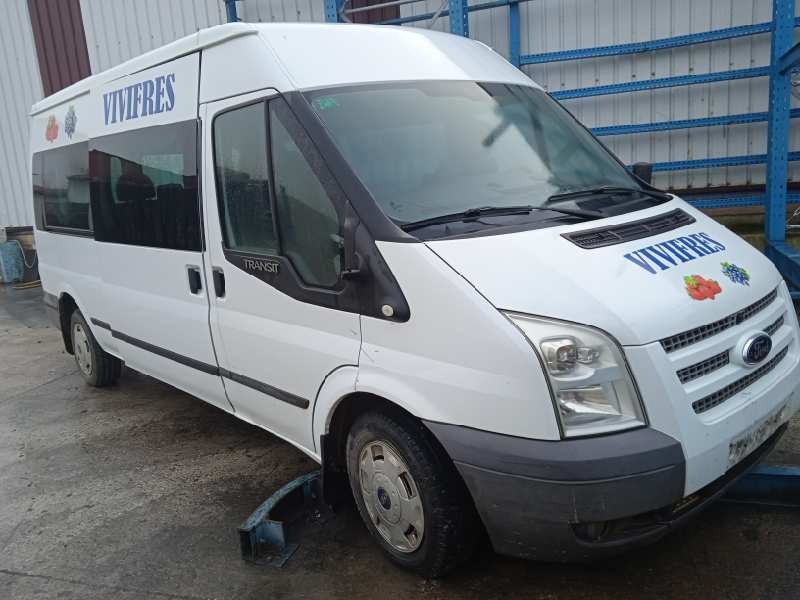 ford transit combi ´06 del año 2013