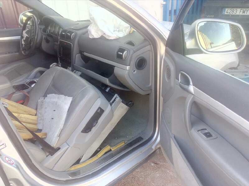 porsche cayenne (typ 9pa) del año 2003