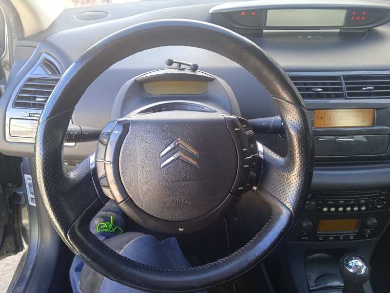 citroën c4 berlina del año 2006