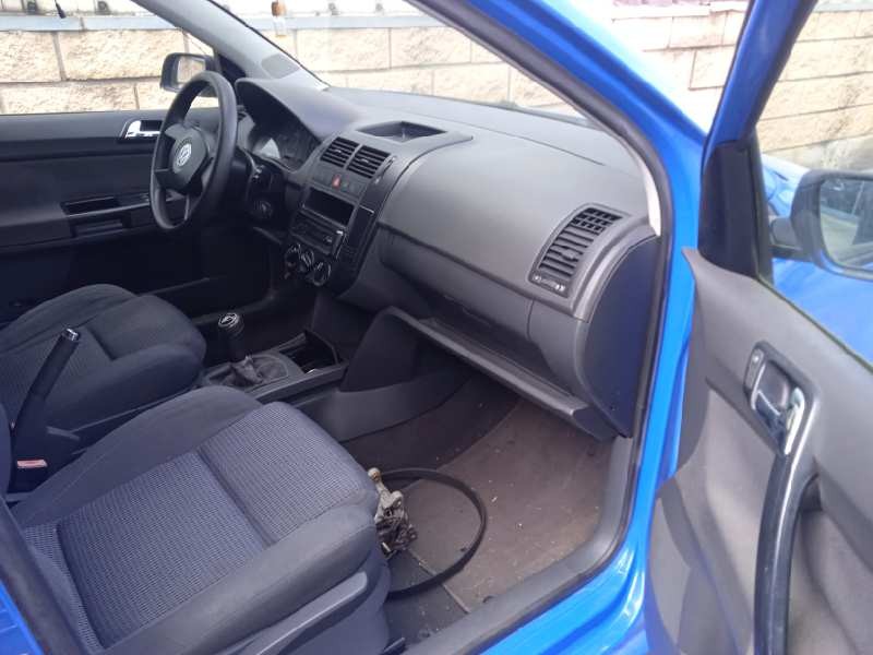 volkswagen polo (9n1) del año 2002