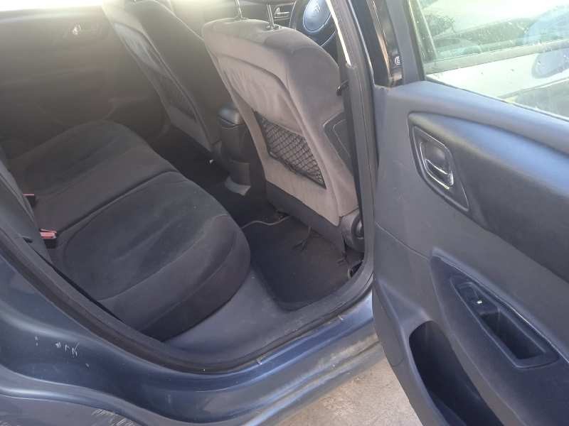 citroën c4 berlina del año 2006