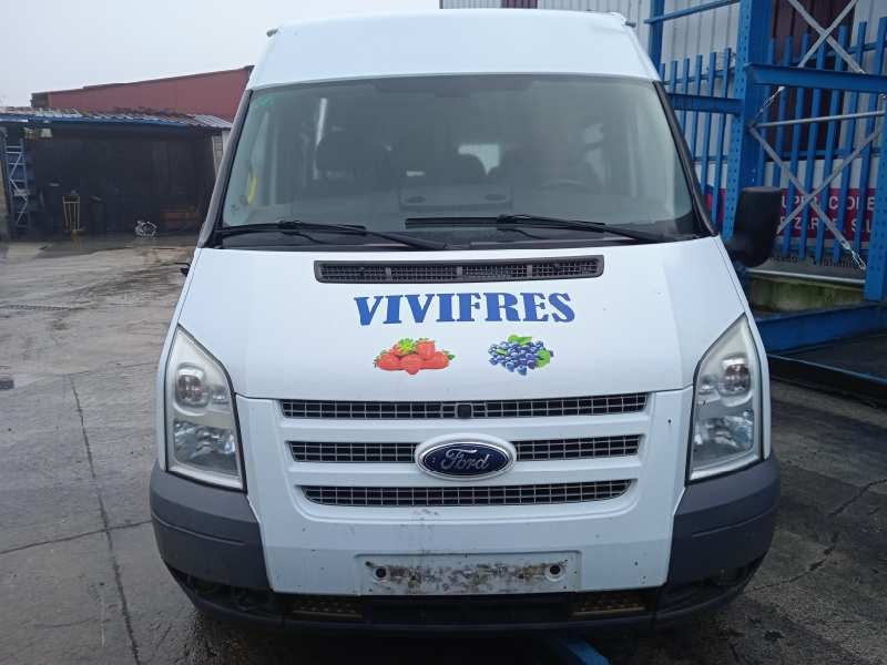 ford transit combi ´06 del año 2013