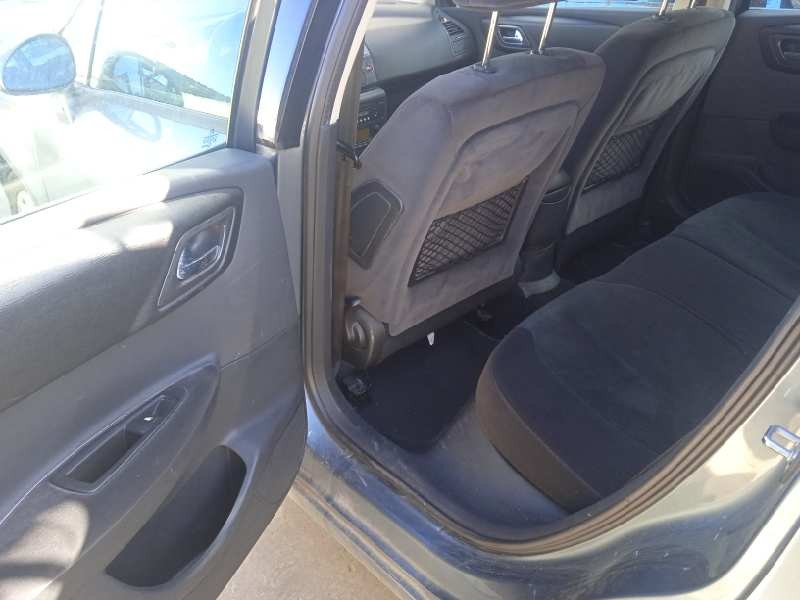 citroën c4 berlina del año 2006