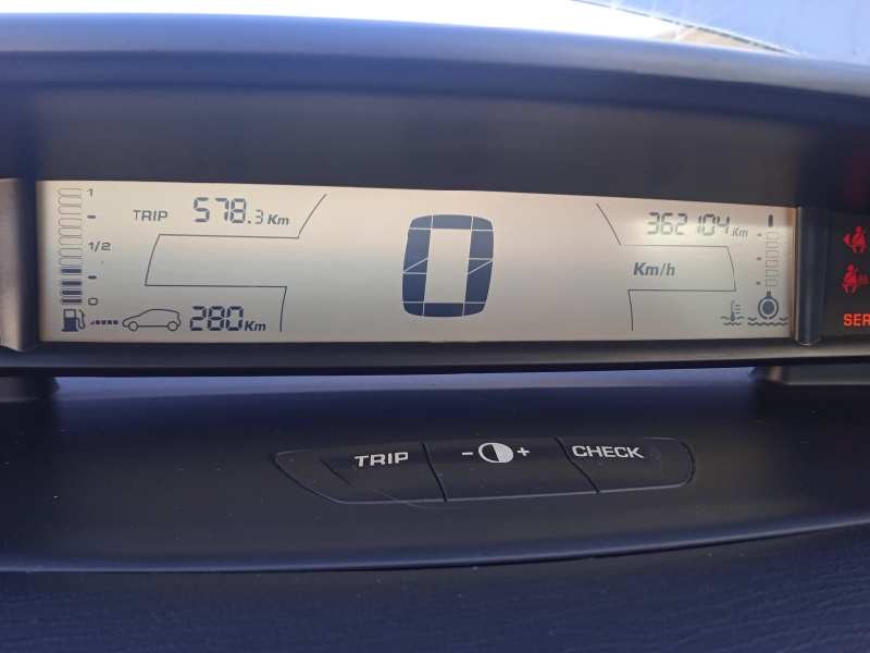 citroën c4 berlina del año 2006