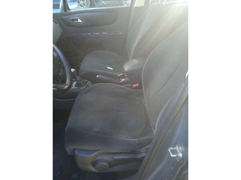 citroën c4 berlina del año 2006