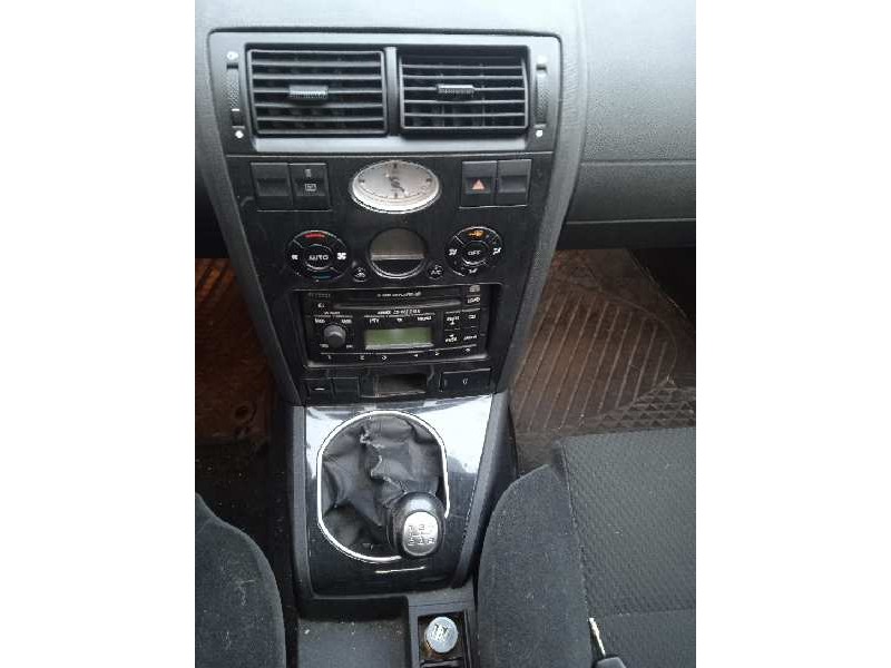 ford mondeo berlina (ge) del año 2003