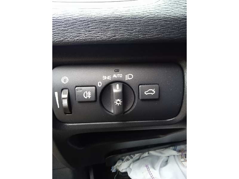 volvo v40 cross country del año 2019