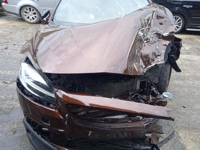 volvo v40 cross country del año 2019