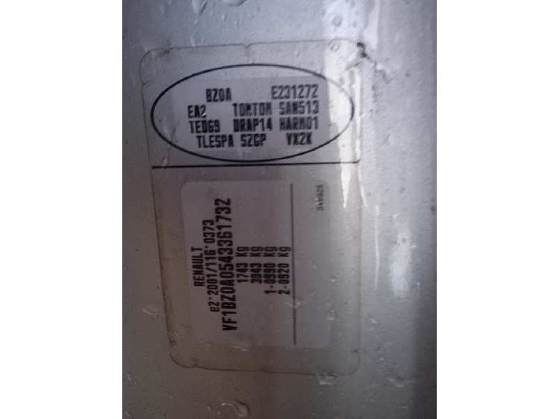 renault megane iii berlina 5 p del año 2010