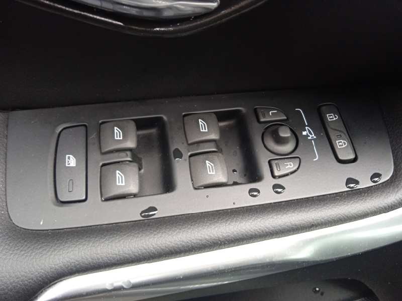 volvo v40 cross country del año 2019