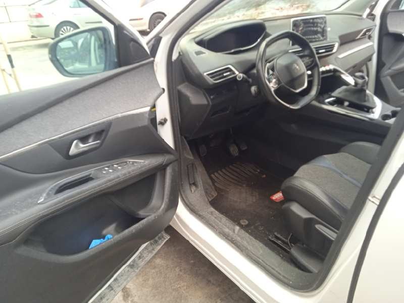 peugeot 3008 del año 2017