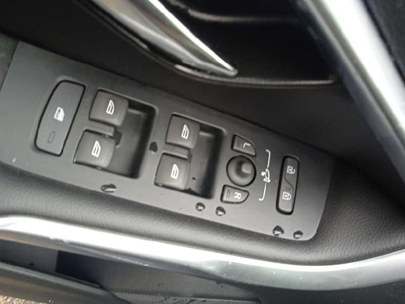 volvo v40 cross country del año 2019