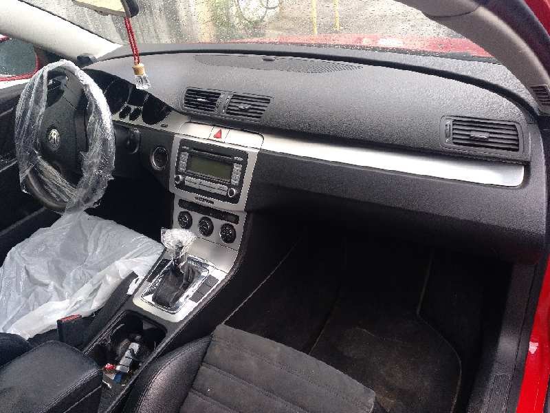 volkswagen passat variant (3c5) del año 2008