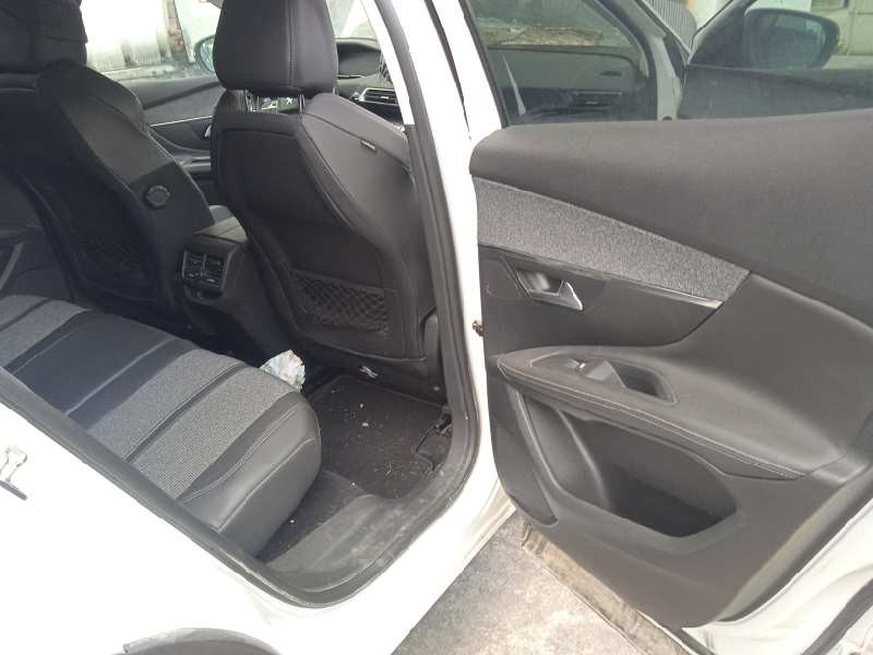 peugeot 3008 del año 2017