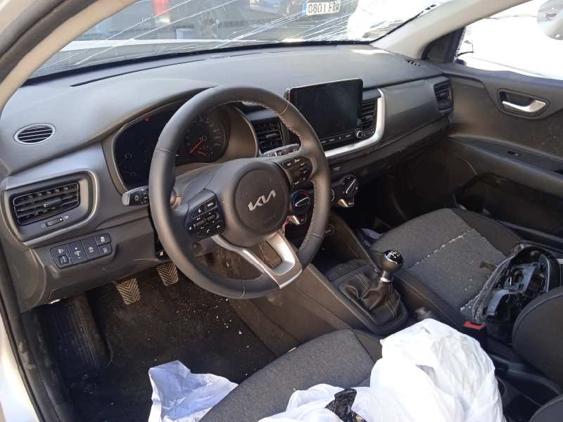 kia stonic (ybcuv) del año 2022