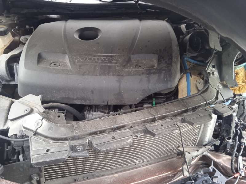 volvo v40 cross country del año 2019