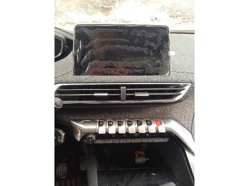 peugeot 3008 del año 2017