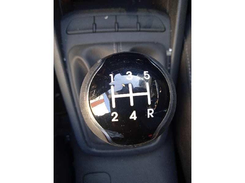 kia stonic (ybcuv) del año 2022