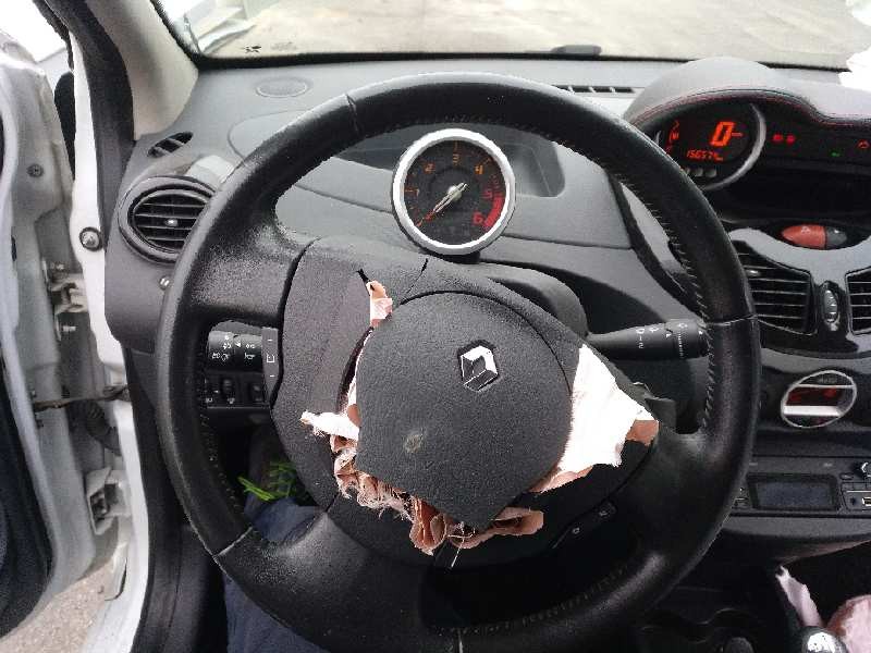 renault twingo del año 2012