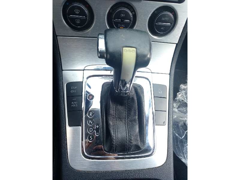 volkswagen passat variant (3c5) del año 2008