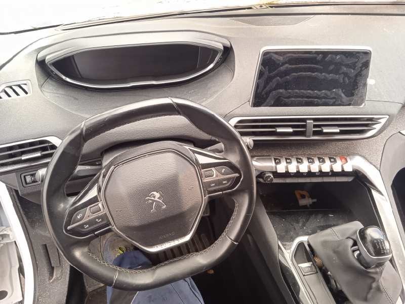 peugeot 3008 del año 2017