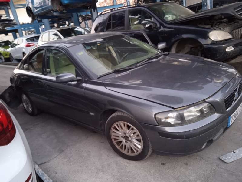 volvo s60 berlina del año 2003